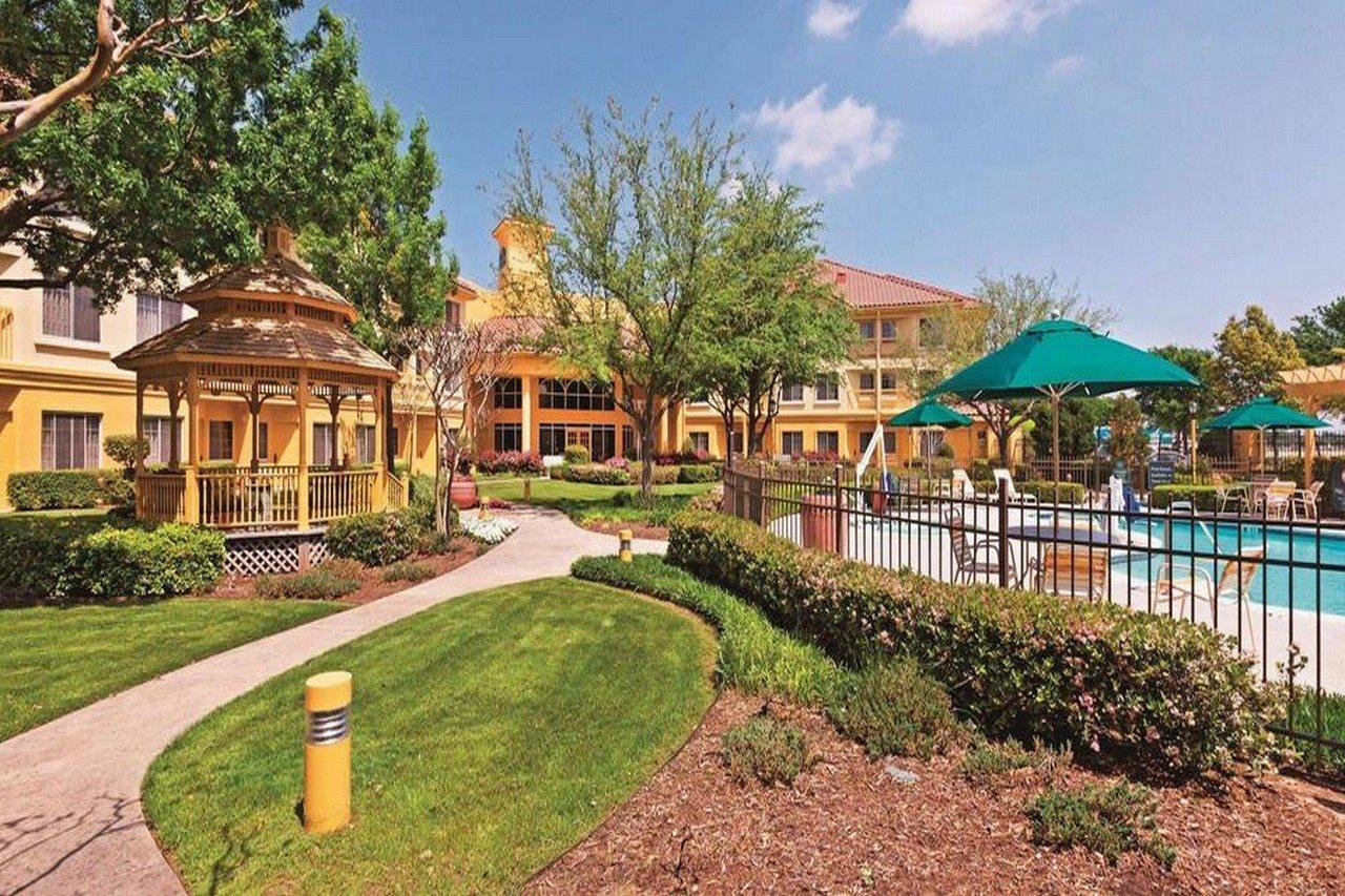La Quinta By Wyndham Dallas Dfw Airport North Irving Exterior photo